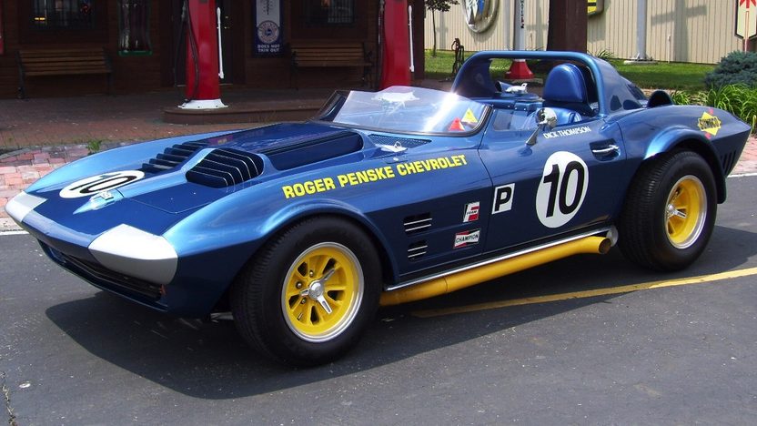 Click to Enlarge-Esc to Close Corvette Generations/C2/C2 1963 Grand Sport replica Roger Penske.jpg